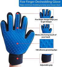 Load image into Gallery viewer, Lot of 100 Pet Grooming De-shedding Gloves Wholesale Brush Massage Comb Gloves