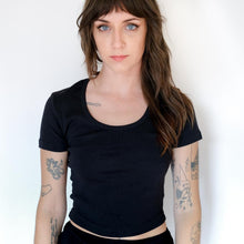 Load image into Gallery viewer, American Apparel Women's Crop Top Solid Black Cotton with Elastane Cropped Small
