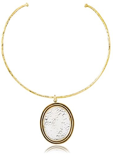 Lena Bernard Dari Collar