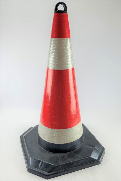 Lot of 100 of Rubber Cones - 28