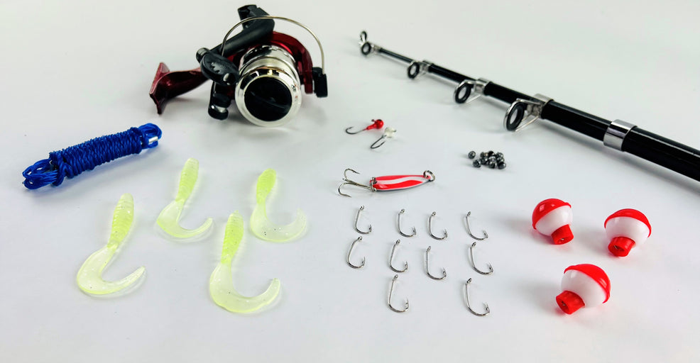 33 piece Set Fishing Kit Telescoping Rod Spinning Reel Hooks Sinkers Lure Bobber