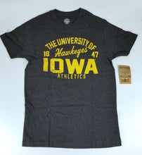 Load image into Gallery viewer, Iowa Hawkeyes Men&#39;s Heather T-Shirt Small
